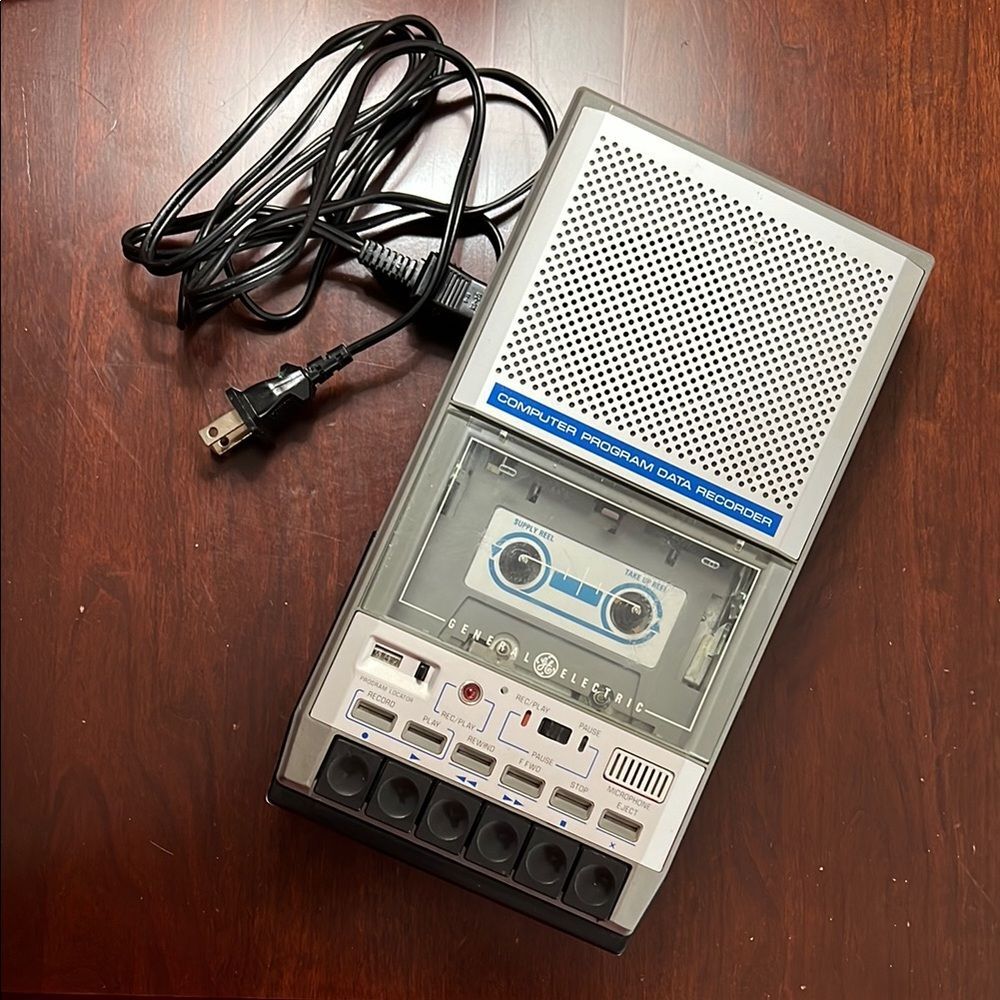 General Electric 3-5158A Vintage Cassette Recorder Player Gray
